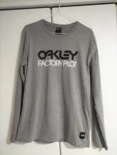 メンズ★OAKLEY FACTORY PILOT グレー長袖カットソー★Mサイズのサムネイル