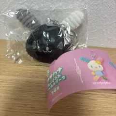 ウサハナ　ぬいぐるみキーホルダー2 モノクロ　サンリオ