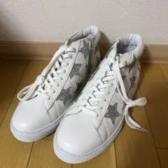 アナーオベーション Honour Ovation レザースニーカー 白 シルバーのサムネイル