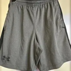 ⭐︎Under Armour ⭐︎美品グレーハーフパンツSMサイズ