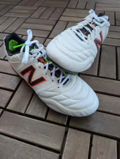New Balance サッカーシューズ ホワイト/オレンジ New Balance（ニューバランス） シューズ サッカー スパイク 442 v2