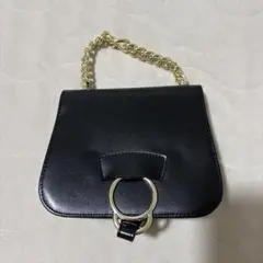 黒　リング付き　ハンドバッグ　レディース　バッグ　結婚式　美品　ゴールド