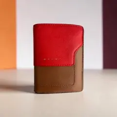 訳ありMARNIサフィアーノレザー バイフォールドウォレットのサムネイル