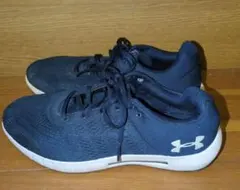 専用 アンダーアーマー　スニーカー