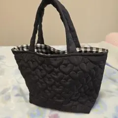 新品未使用品♥️型キルティング トートバッグ