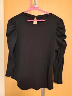 GU　カットソー　Tシャツ