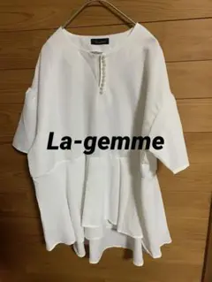 La-gemme ラジエム　パールモチーフプルオーバー　ホワイト　試着のみ