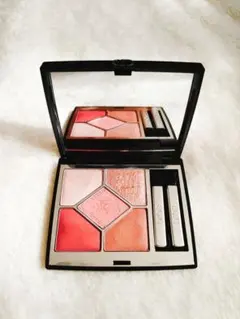 【おまけ付き】Dior アイシャドウパレット 823 ローザ ムタビリス