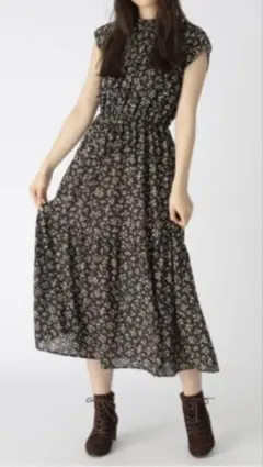 小花柄ノースリーブ ロングワンピース