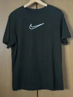 ✨【即発送可】【NIKE】ナイキ　カーキーTシャツ　Mサイズ