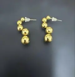 ガリャルダガランテ ゴールド ボールピアス 結婚式 入学式のサムネイル