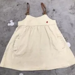 ベージュのワンピース