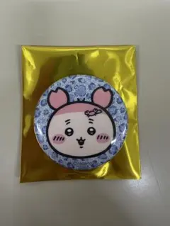 ちいかわ　ギラギラ缶バッチ　カニちゃん
