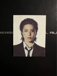 TREASURE ジョンファン 証明写真