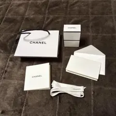 シャネル　フレグランスボックス　ショップ袋　メッセージカード　リボン付き