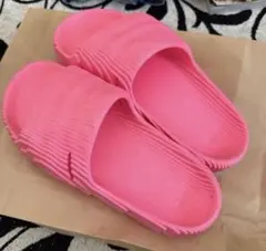 adidas Adilette 22 サンダル ピンク アディダスのサムネイル