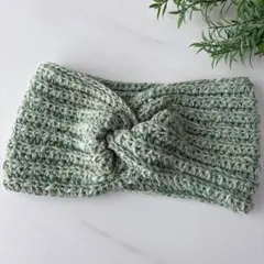 213｜ヘアバンド｜ヘアターバン｜毛糸ハンドメイド｜ツイストデザイン｜少し大きめ
