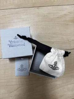 Vivienne Westwood 箱、巾着