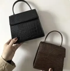 新品◇クロコ 型押しスクエアショルダーバッグ 黒 ブラック お洒落 大人 綺麗