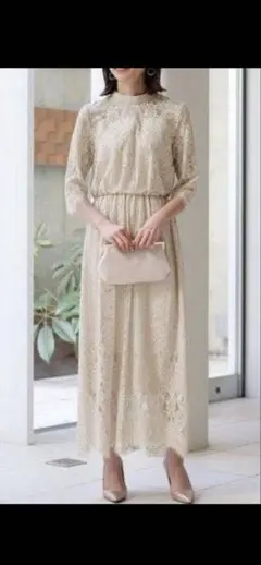 ストロベリーフィールズ 総レース ベージュ