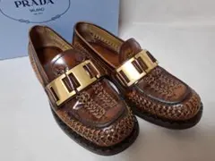 PRADA レザー ローファー ブラウン メタルバックルのサムネイル