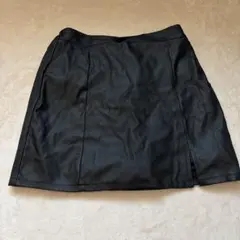 レザータイトスカート