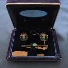 Item thumbnail for item 55b76b50-7ff2-424c-bb5b-3120ce5f2a77