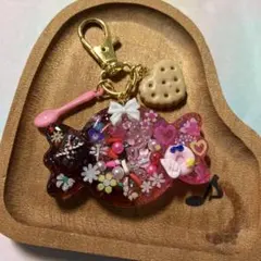 シャカシャカキーホルダー　いちごチョコキャンディー