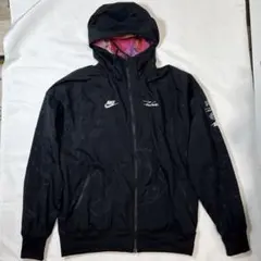 Nike フード付きナイロンジャケット