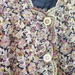 １点物ヴィンテージ昭和レトロ　総刺繍花柄ノーカラージャケット飾りボタン希少