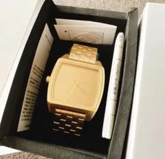 未使用品❁ NIXON タイムトラッカー NA1245502-00 - メルカリ