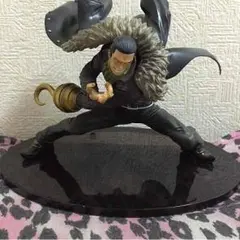ワンピース クロコダイル フィギュア