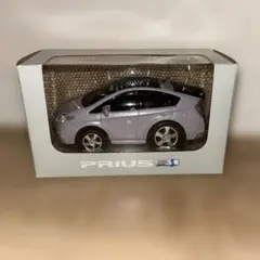 トヨタ プリウス プルバックカー ミニカー シルバー 非売品　箱付き