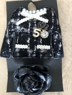ツイードジャケットブローチ 黒いバラブローチセット
