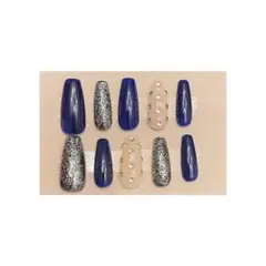 ブルー×シルバー ラメ ネイルチップ ストーン付き 冬ネイル 大人可愛い