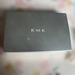 RMKファンデーション　残量写真でご確認ください。のサムネイル
