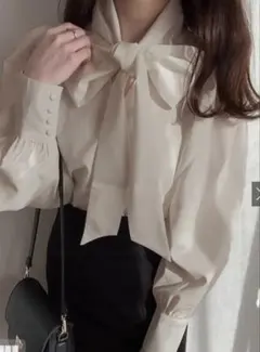 ブラウス丈長め