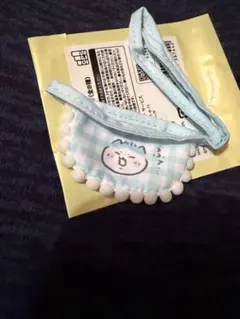 ちいかわベビー　ハチワレ　よだれかけ