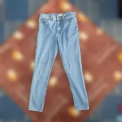 レディース　サイズМ　ライトブルースキニージーンズ