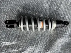 MT-07 純正リアサス フロントフォークスプリングのセットリアサスペンションのサムネイル