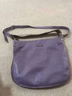 ショルダーバッグ