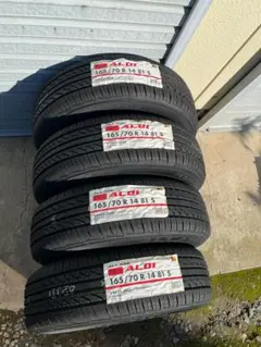 165/70 R14 タイヤ・ホイール 4本セットのサムネイル