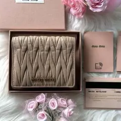 MIUMIU 折り財布 マテラッセ ピンク ゴールドロゴ 人気 RFID - メルカリ