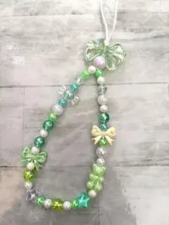 ビーズストラップ　スマホストラップ　ストラップ　グリーン