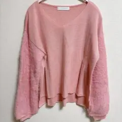 セシルマクビー 袖シャギー切替ニット ピンク M Vネック ふわふわ 完売品