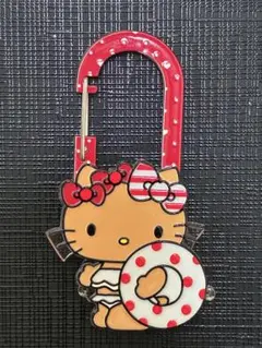ハローキティ アクリルカラビナ　サンリオ　日焼けキティ