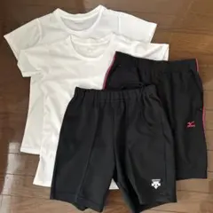 Tシャツ2枚とショートパンツ２種セット