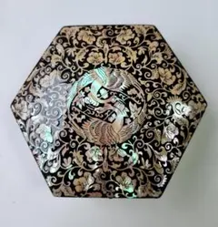 韓国伝統工芸 螺鈿細工 貝殻細工 鳳凰 螺鈿台 アンティーク家具 韓国伝統工芸 螺鈿細工 貝殻細工 鳳凰 螺鈿台 アンティーク家具