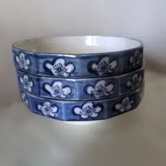 梅柄 ✿深皿 3枚セット ✿藍色 陶磁器のサムネイル