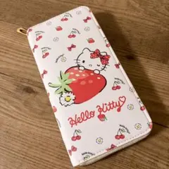 Hello Kitty 長財布 イチゴデザイン